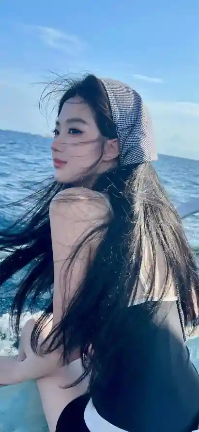探索欧美男人亚洲天堂：从国产成人亚洲精品到性久久久久久的视觉盛宴